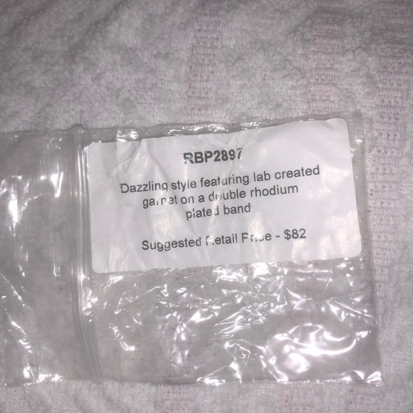 Ring Bomb Garnet - Picture 3 of 3